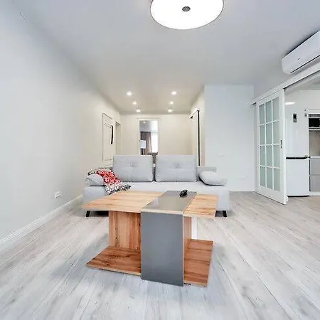 Apartment Н.А. Репина,4 Светлая Двушка С Новым Ремонтом